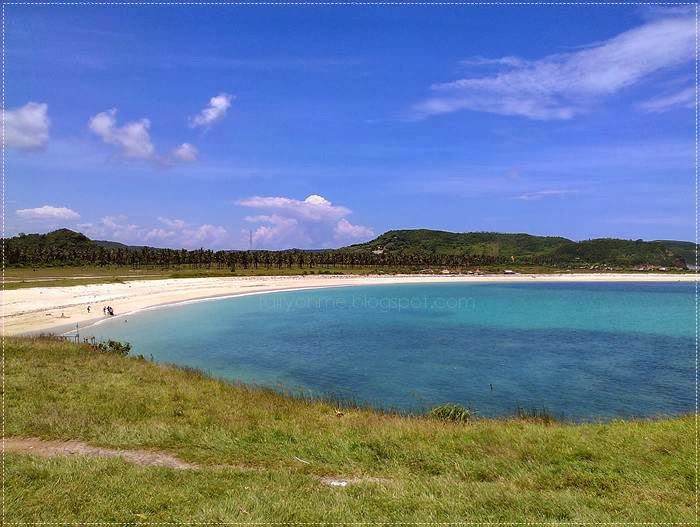 sisi-kiri-pantai-tanjung-aan