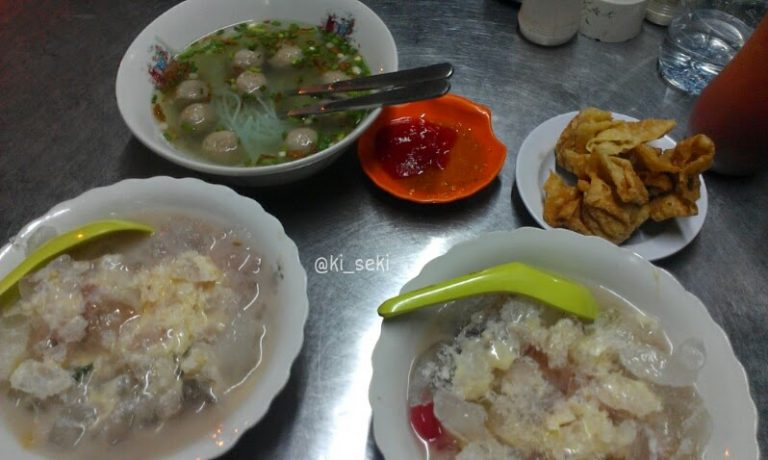 bakso solo enak surabaya